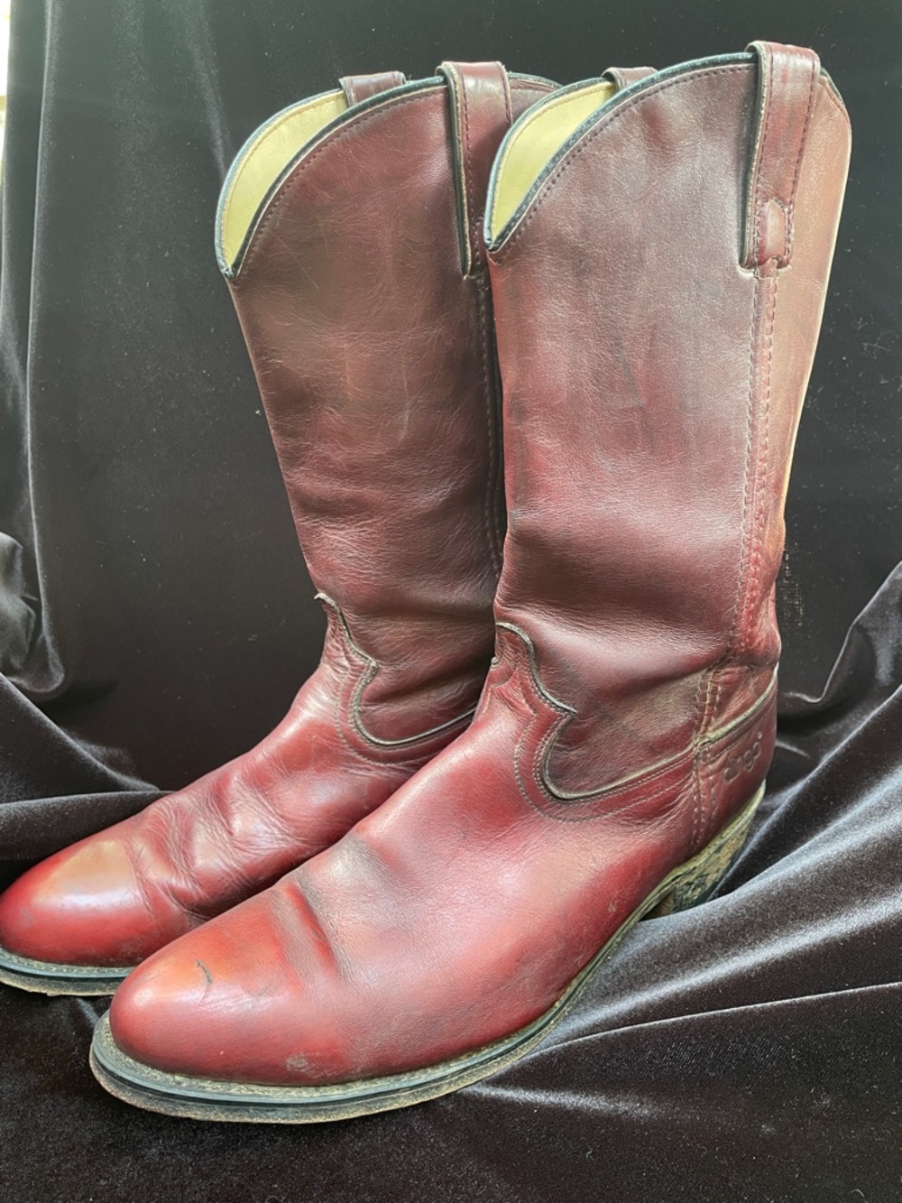 Vintage Dingo leather cowboy boots - Beautiful! Sz 11 1/2
